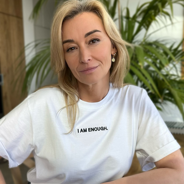 ZESTAW ŚWIĄTECZNY I AM ENOUGH. Z AUTOGRAFEM