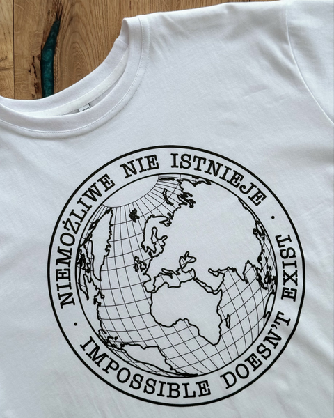 NIEMOŻLIWE NIE ISTNIEJE / T-shirt oversize biały 