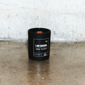 Świeca 'I AM ENOUGH 01.' - ambre touareg