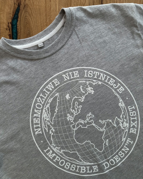 NIEMOŻLIWE NIE ISTNIEJE / T-shirt oversize szary 