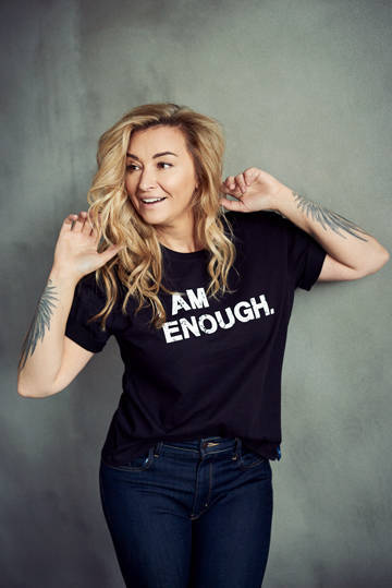 T-shirt oversize 'I AM ENOUGH' black
